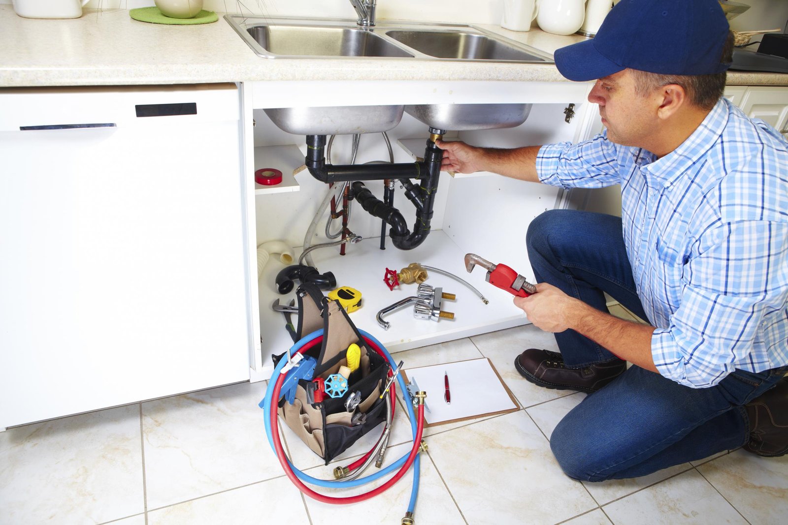 Residential pipe repair and replacement service in El Paso TX